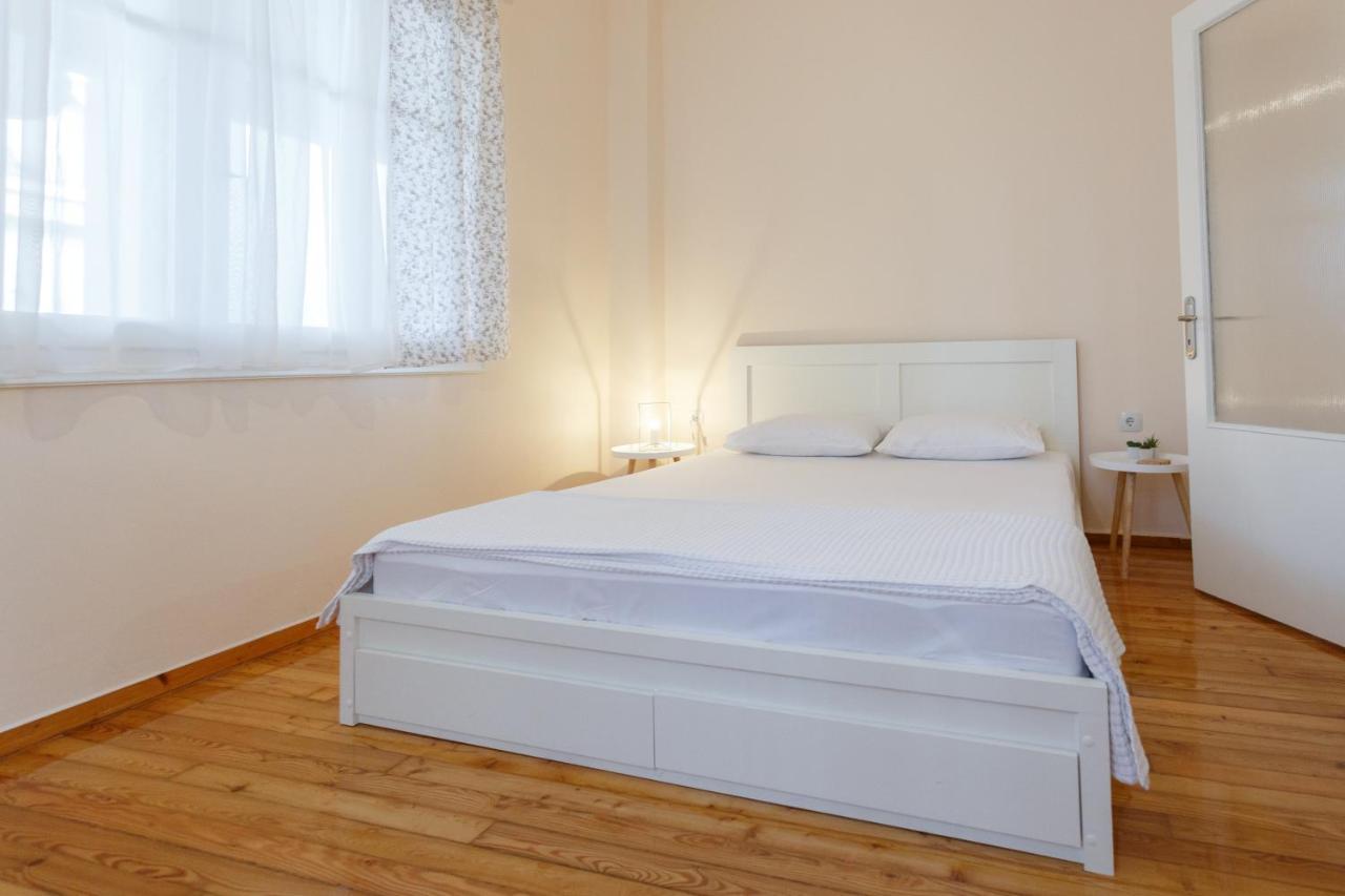 Centro Home Каламата Екстер'єр фото