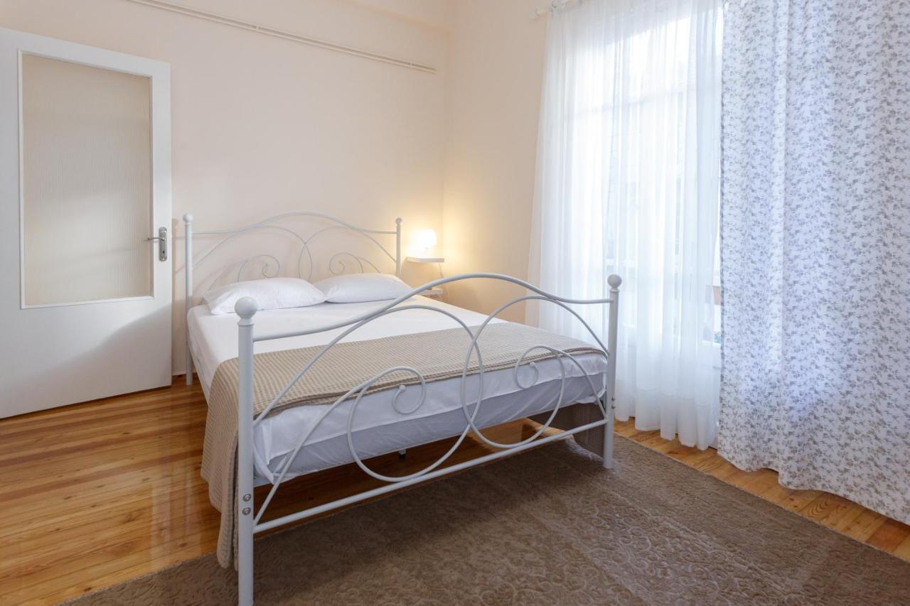 Centro Home Каламата Екстер'єр фото