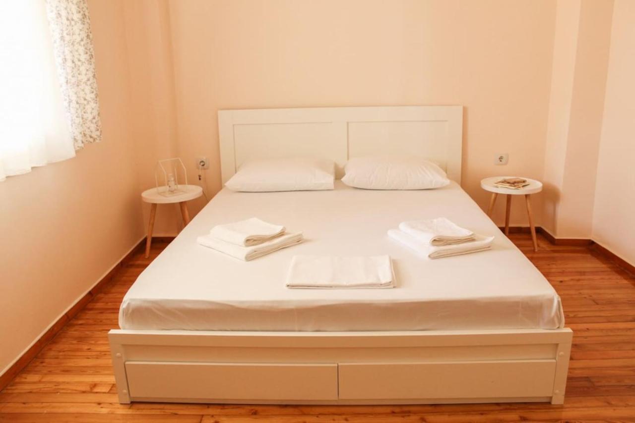 Centro Home Каламата Екстер'єр фото